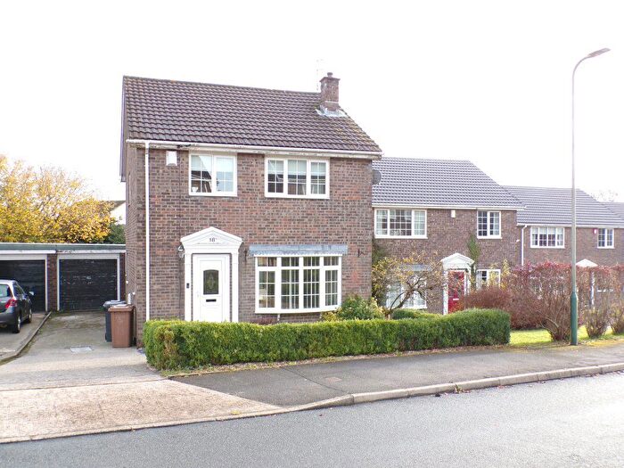 3 Bedroom Property To Rent In Pembroke Close, Grove Park, Blackwood, NP12
