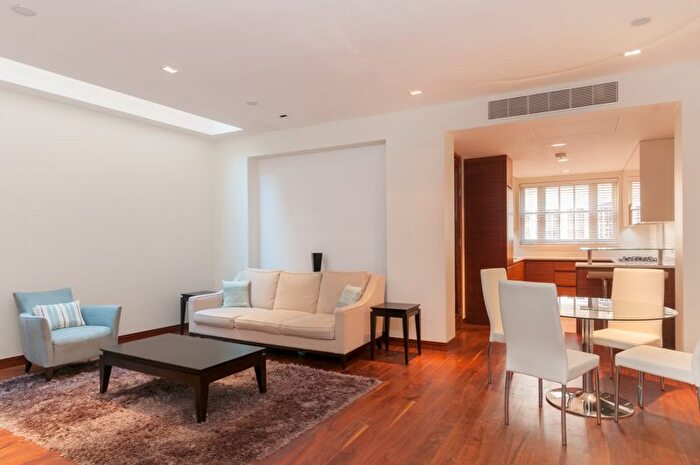 3 Bedroom Flat To Rent In Portman Close, Marylebone, London, W1H
