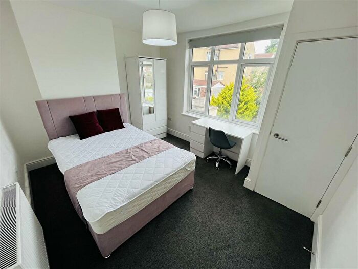 Terraced House To Rent In , Edna Avenue, Bristol, BS4