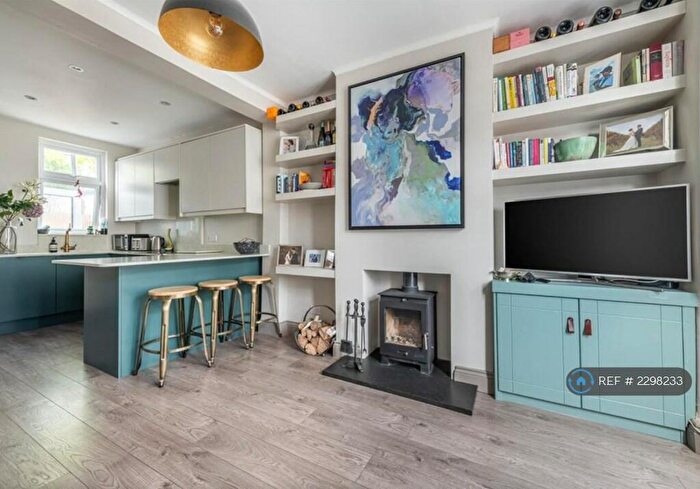 2 Bedroom Terraced House To Rent In White Road, London, E15