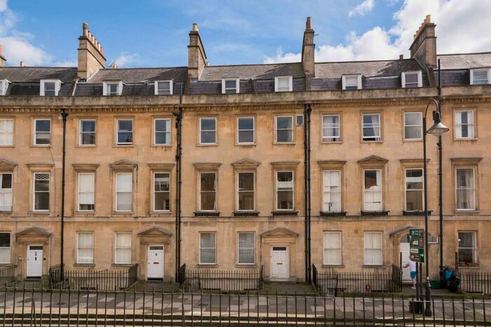 1 Bedroom Apartment To Rent In The Paragon, BA1