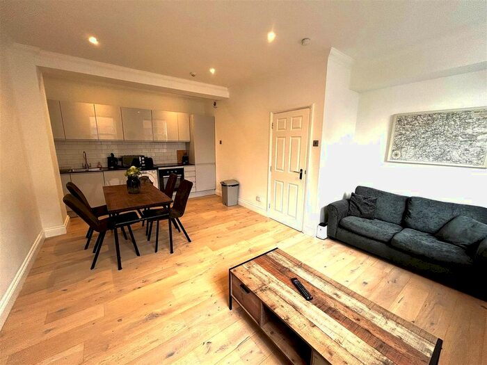 1 Bedroom Flat To Rent In Richmond Place, Brighton, BN2