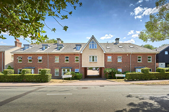 1 Bedroom Apartment To Rent In Hemel Hempstead Road, Redbourn, St. Albans, Hertfordshire, AL3