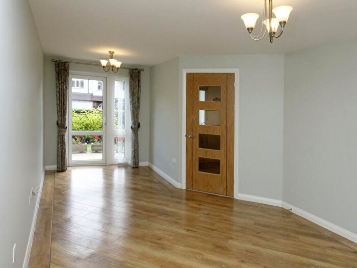 1 Bedroom Flat For Sale In Longsight Road, Bury, BL0
