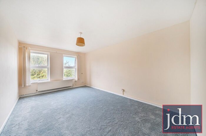 1 Bedroom Flat To Rent In Fieldfare Road, London, SE28