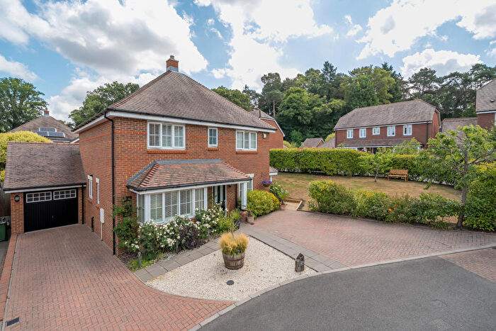 4 Bedroom Detached House For Sale In Marley Rise, Dorking, RH4