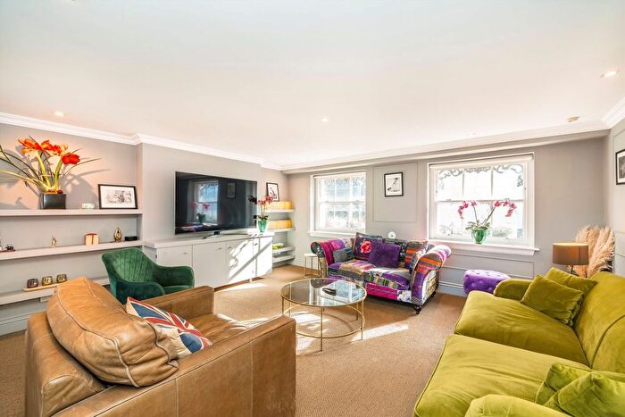 2 Bedroom Flat To Rent In Davies Street, Mayfair, W1K