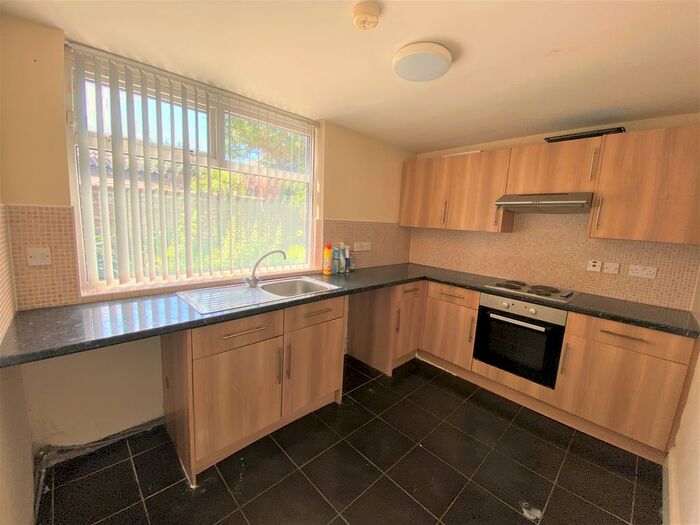 2 Bedroom Flat To Rent In Moore Street, Blackpool, FY4