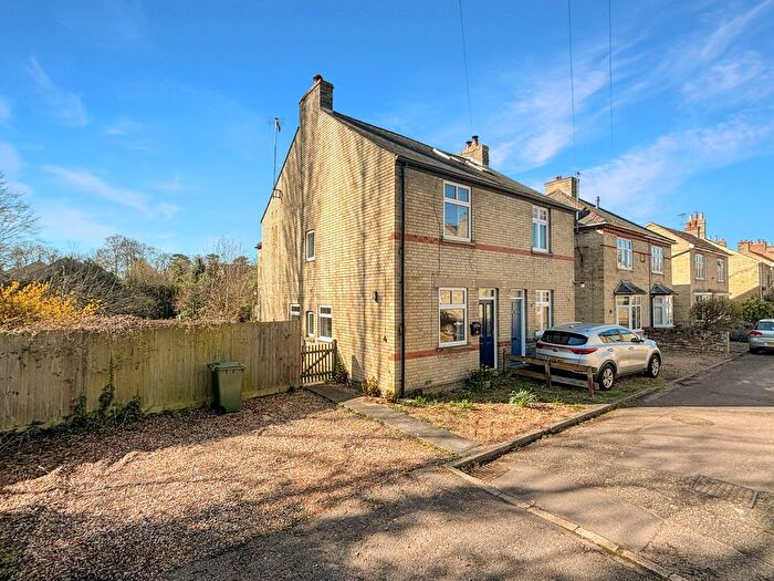 3 Bedroom Semi Detached House For Sale In Pepys Terrace, Impington, CB24