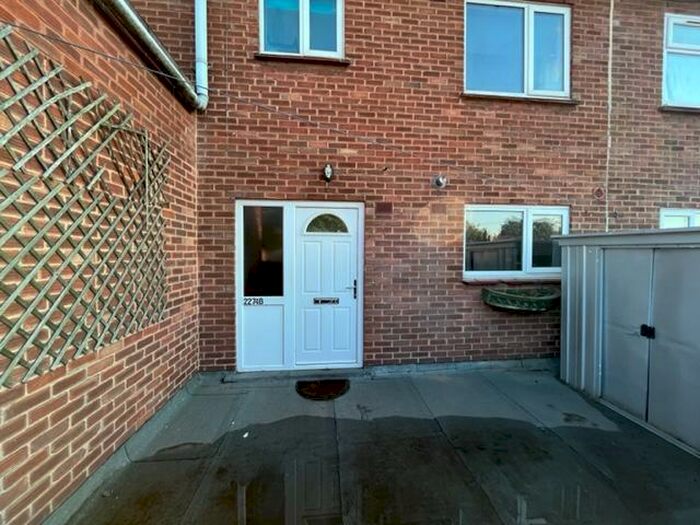 2 Bedroom Maisonette To Rent In Coventry Road, Sheldon, Birmingham, B26