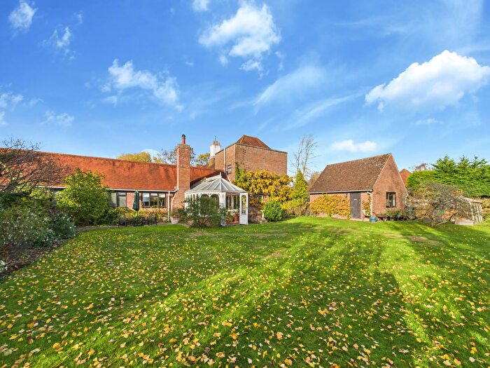 4 Bedroom Country House For Sale In The Manor Stables, Warren Road, Little Horwood, Buckinghamshire, MK17