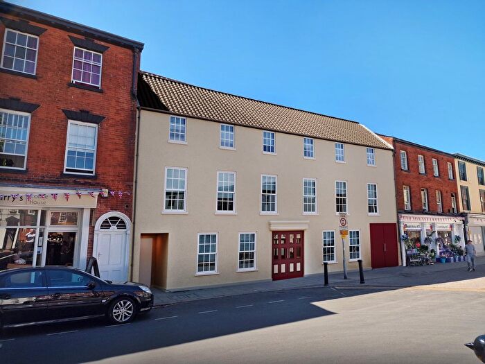 2 Bedroom Flat To Rent In Chapelgate, Retford, DN22