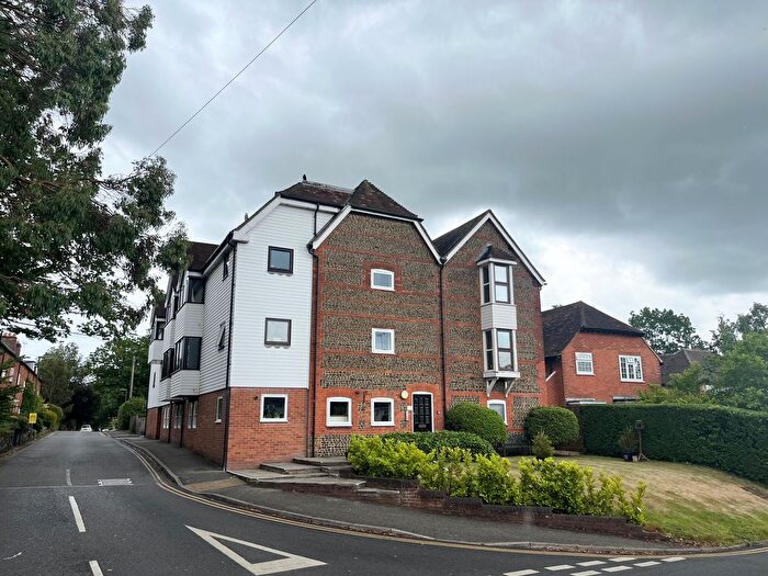 1 Bedroom Flat To Rent In The Old Kiln, Crondall Lane, Farnham, GU9