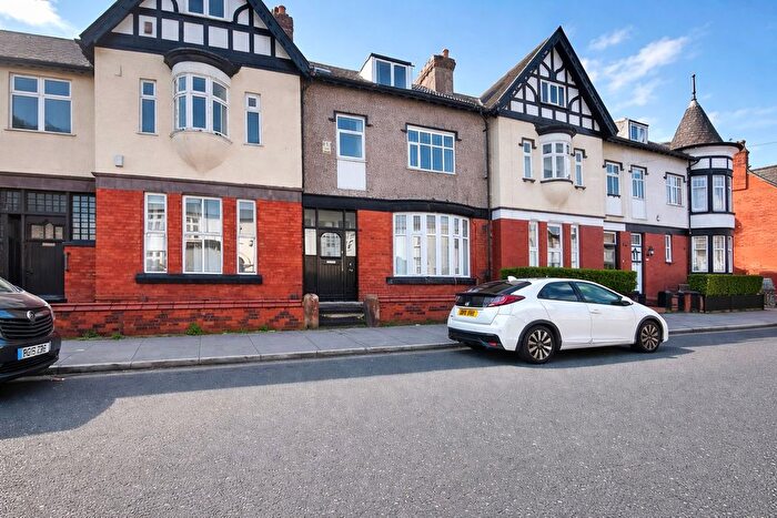 8 Bedroom Terraced House For Sale In Elm Hall Drive, Liverpool, Merseyside, L18