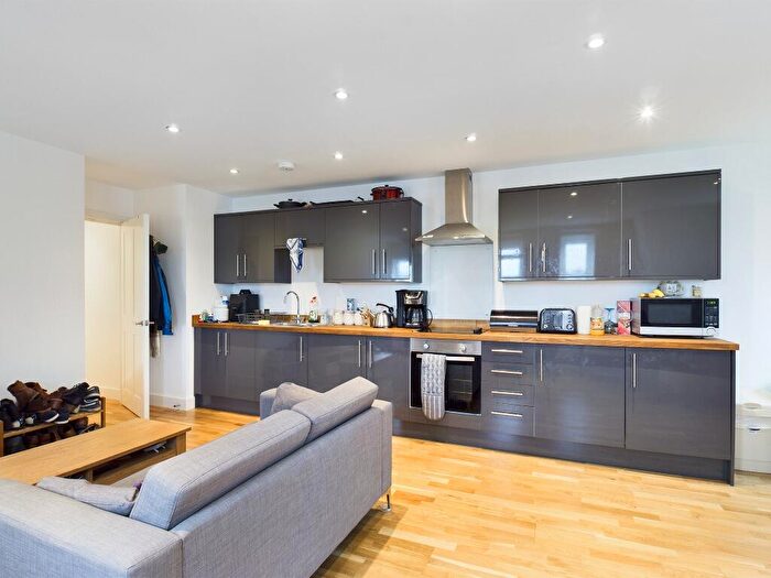 2 Bedroom Flat To Rent In Portland Road, Waterlooville, PO7