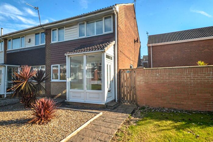 3 Bedroom Semi-Detached House To Rent In Fairlands East, Fulwell, SR6