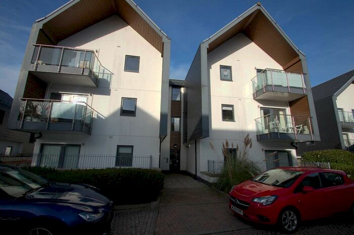 2 Bedroom Flat To Rent In Willowfield Road, Torquay, TQ2