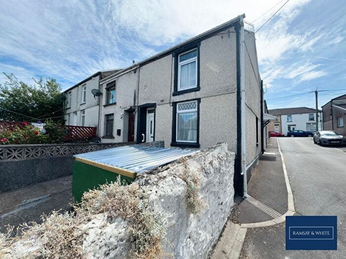 3 Bedroom End Of Terrace House To Rent In Belle Vue Street, Aberdare, CF44
