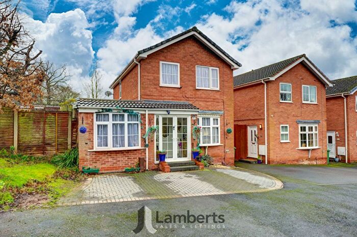 5 Bedroom Detached House For Sale In Painswick Close, Redditch, B98