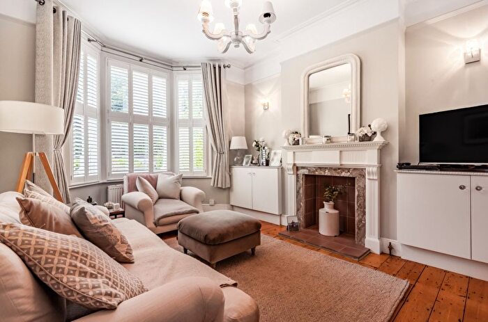 2 Bedroom Property To Rent In Trinity Road, Wimbledon, London, SW19
