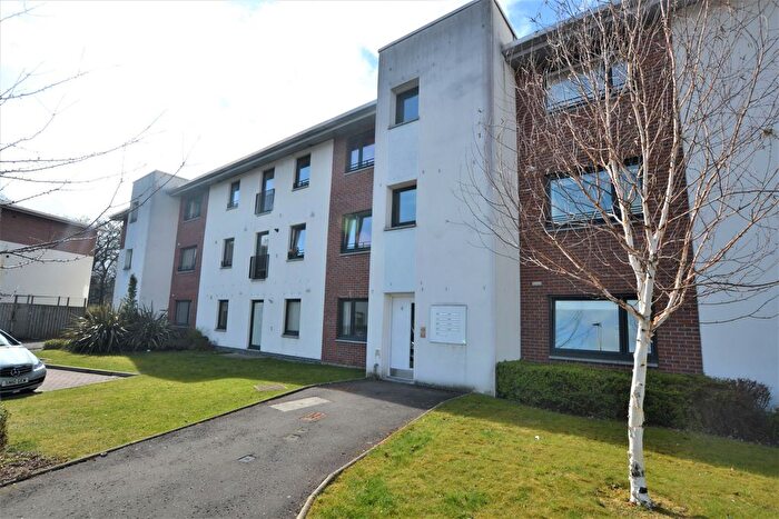 2 Bedroom Flat To Rent In New Mart Gardens, Edinburgh, EH14