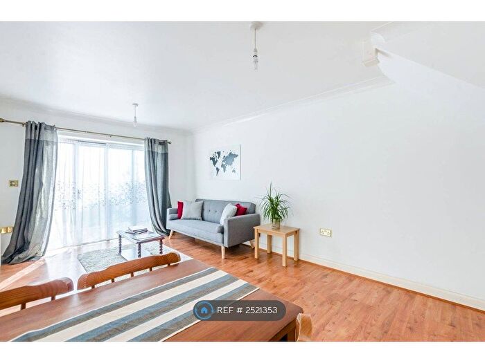 3 Bedroom Terraced House To Rent In Banfield Road, London, SE15