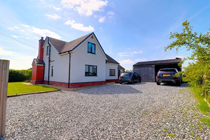 3 Bedroom Detached House For Sale In Willington, Malpas, SY14