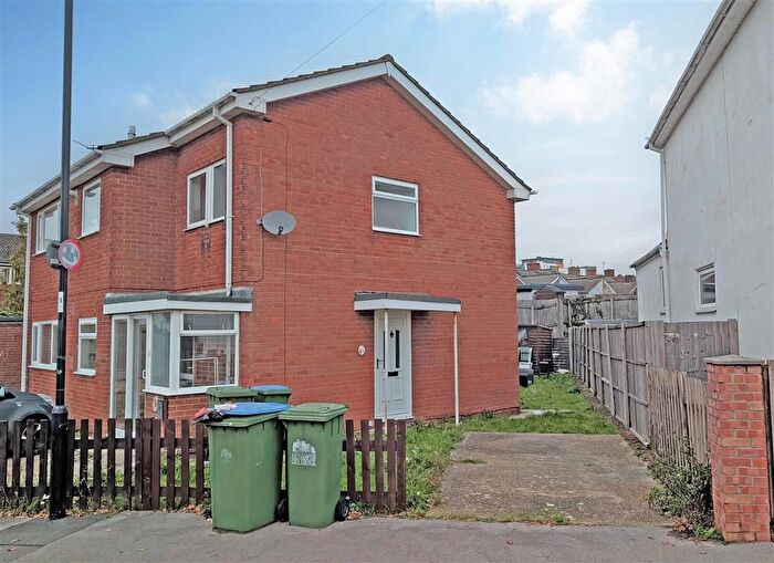 2 Bedroom Flat For Sale In Swift Road, Southampton, SO19