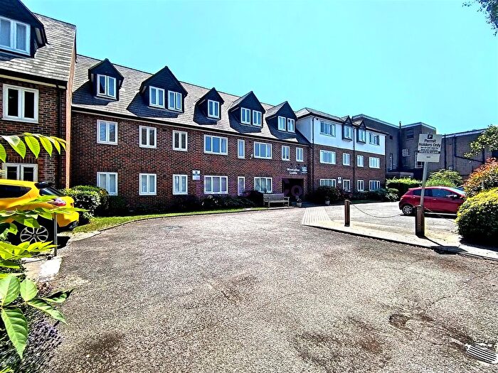 1 Bedroom Flat For Sale In Rectory Road, Beckenham, BR3