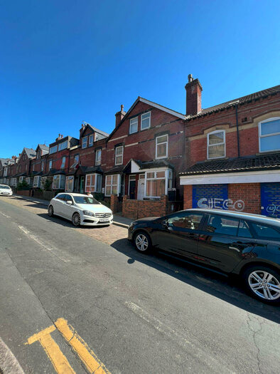 1 Bedroom Flat To Rent In Elford Place West, Leeds, West Yorkshire, LS8