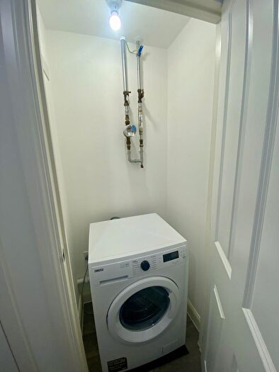 2 Bedroom Apartment To Rent In Berrington Place, St. Luke's Road, Birmingham, B5