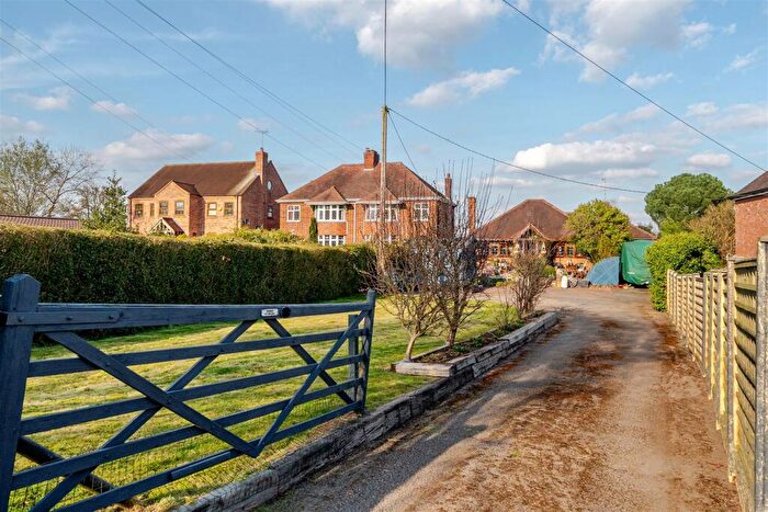 2 Bedroom Detached Bungalow For Sale In Carts Lane, Grendon, CV9