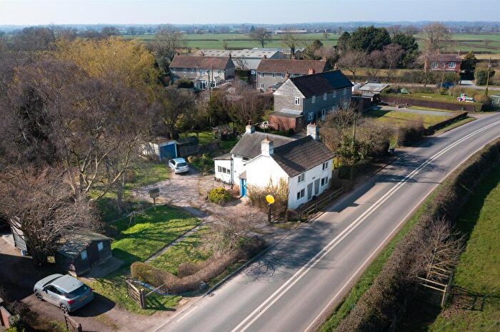 2 Bedroom Detached House For Sale In Whitchurch Road, Audlem, Cheshire, CW3