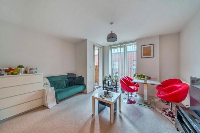 1 Bedroom Flat To Rent In Evan House, Canning Town, London, E16