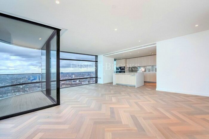 3 Bedroom Flat To Rent In Principal Tower, Worship Lane, Shoreditch, EC2A