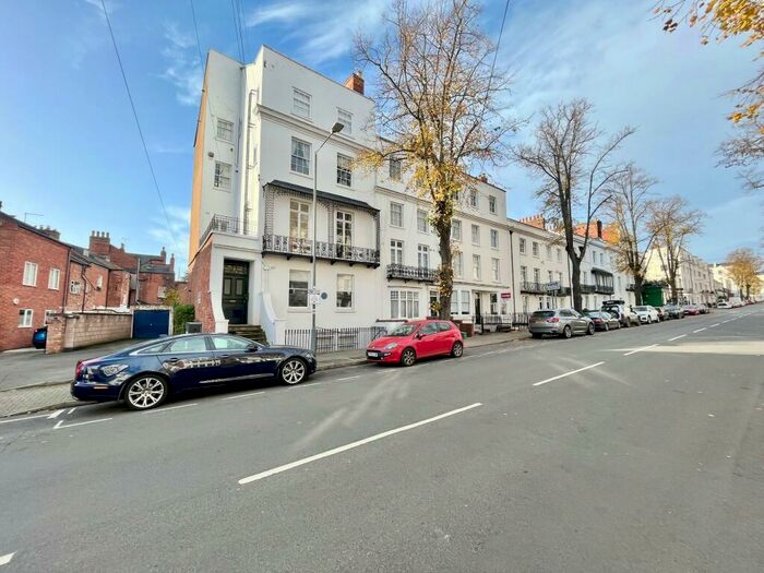 2 Bedroom Apartment To Rent In Portland Street, Leamington Spa, CV32