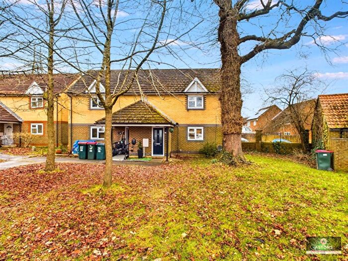 2 Bedroom Maisonette To Rent In Atkinson Road, Maidenbower, Crawley, RH10