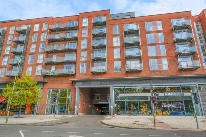 1 Bedroom Flat To Rent In The Heart, Walton-On-Thames, KT12