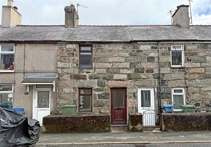 3 Bedroom Terraced House For Sale In High Street, Penygroes, Caernarfon, Gwynedd, LL54