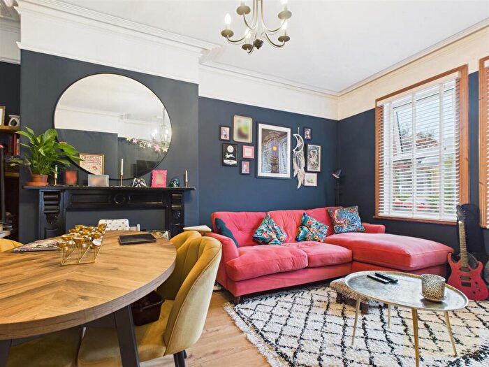 1 Bedroom Apartment For Sale In Denmark Road, Gloucester, GL1