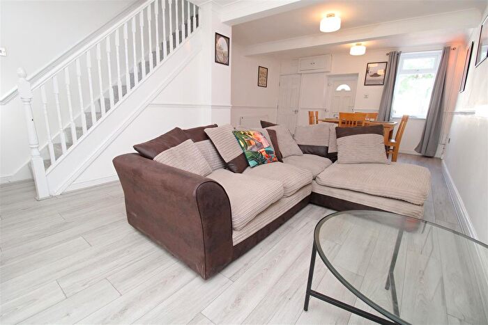 3 Bedroom End Of Terrace House To Rent In Vale Terrace, Tredegar, NP22