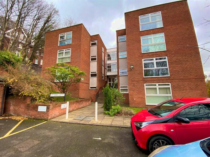 2 Bedroom Flat To Rent In Arndale Court, Luton, Lu, LU2