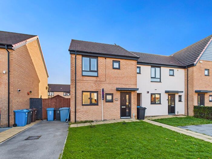 3 Bedroom End Terrace House For Sale In Tendley Avenue, Hull, HU3