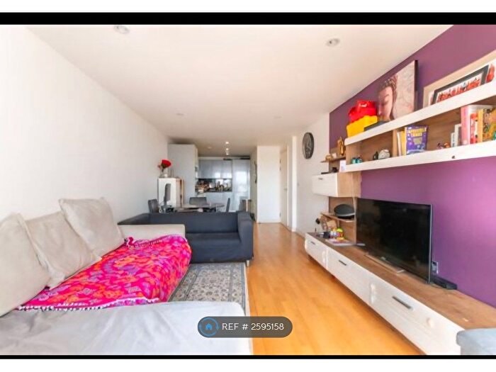 2 Bedroom Flat To Rent In Elm Road, Wembley, HA9