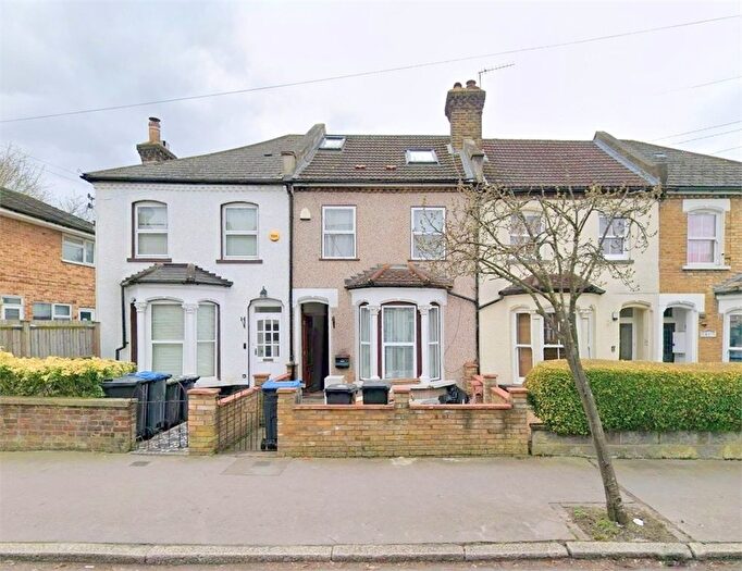 6 Bedroom End Of Terrace House To Rent In Nicholson Road, Croydon, CR0