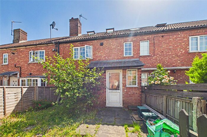4 Bedroom Terraced House To Rent In Kennet Place, Newbury, Berkshire, RG14