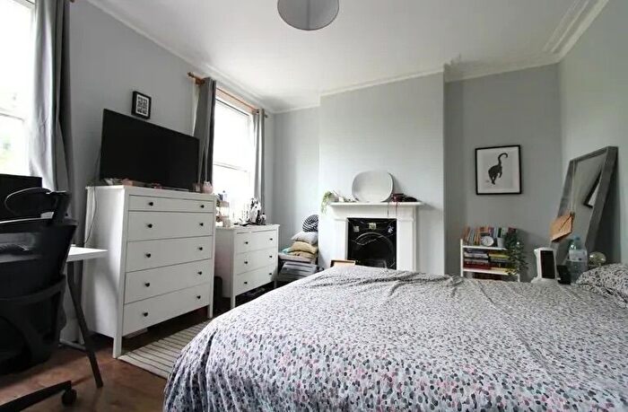 4 Bedroom Terraced House To Rent In Quicks Road, Wimbledon, SW19