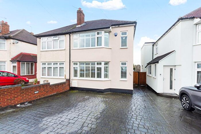3 Bedroom Semi Detached House For Sale In Merlin Road, Welling, DA16