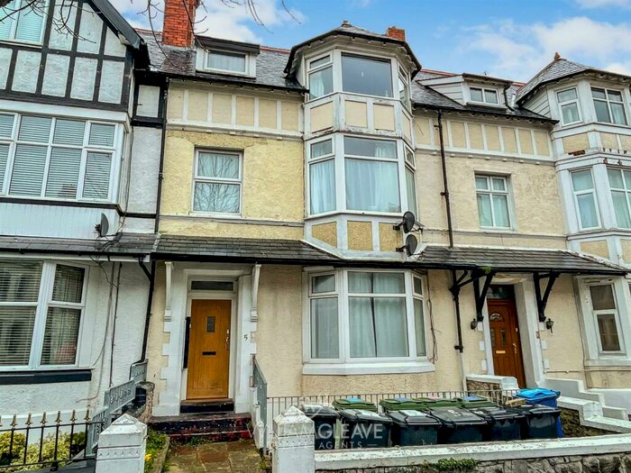 1 Bedroom Apartment To Rent In Charlton Street, Llandudno, Conwy, LL30
