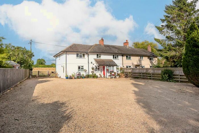 4 Bedroom Semi-Detached House For Sale In Wincey View, Great Haseley, Oxford, Oxfordshire, OX44